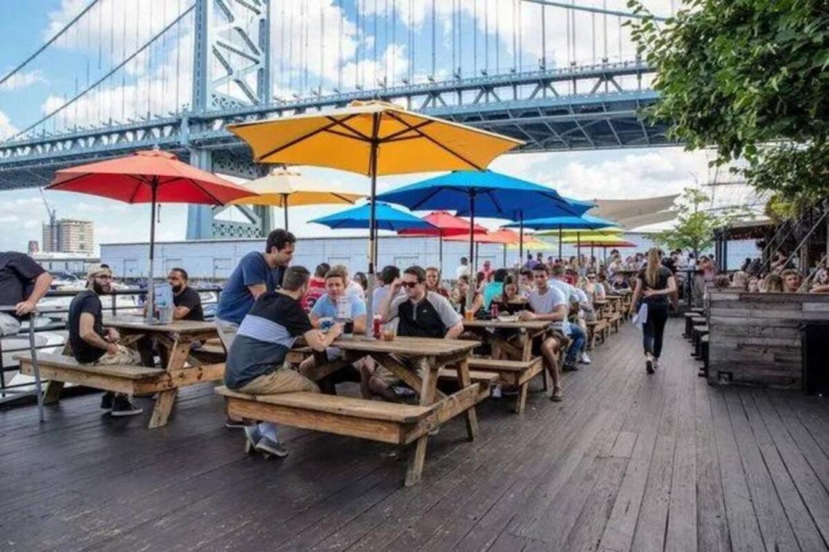 5 Mins To Fishtown Old Town King Bed, Sleeps 4! Filadelfia
